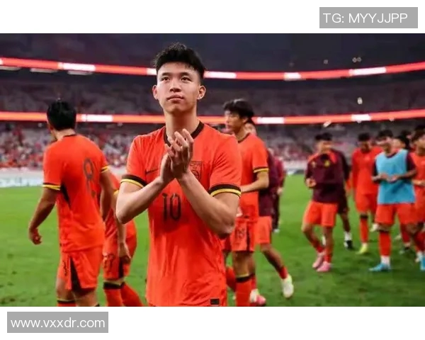 王钰栋精彩远射助力球队获胜展现出色个人能力与团队默契 王钰栋精彩远射助力球队获胜展现出色个人能力与团队默契