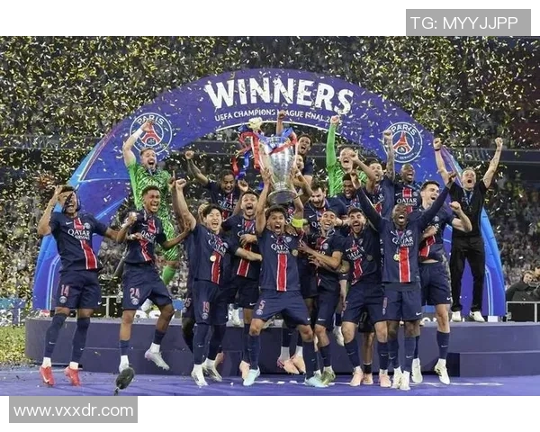 巴黎圣日耳曼击败里昂,领先第二名近10分,卫冕法甲冠军呼之欲出 巴黎圣日耳曼击败里昂,领先第二名近10分,卫冕法甲冠军呼之欲出